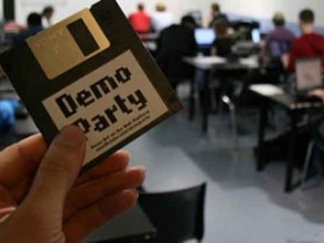 worm_demoParty